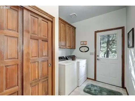 29105 SE Stark Street Troutdale OR 97060