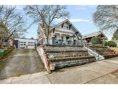 2205 NE 56th Avenue Portland OR 97213