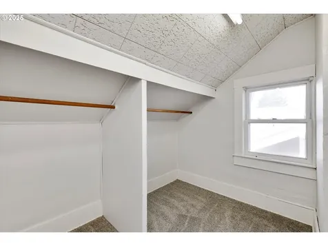 2205 NE 56th Avenue Portland OR 97213