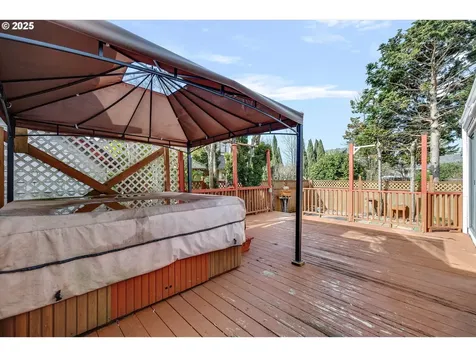 2205 NE 56th Avenue Portland OR 97213
