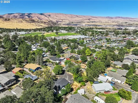 3120 W 12th Street The Dalles OR 97058