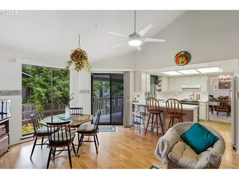 1410 Woodland Terrace Lake Oswego OR 97034