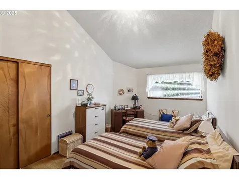 1410 Woodland Terrace Lake Oswego OR 97034
