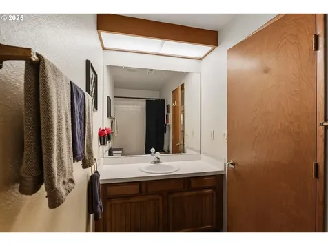 1410 Woodland Terrace Lake Oswego OR 97034