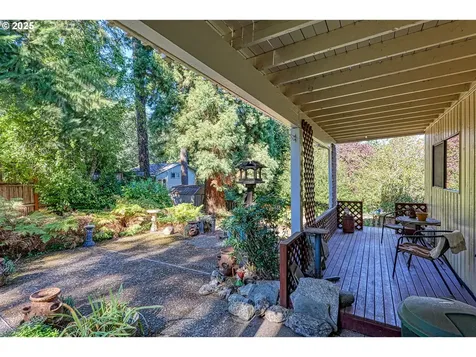 1410 Woodland Terrace Lake Oswego OR 97034