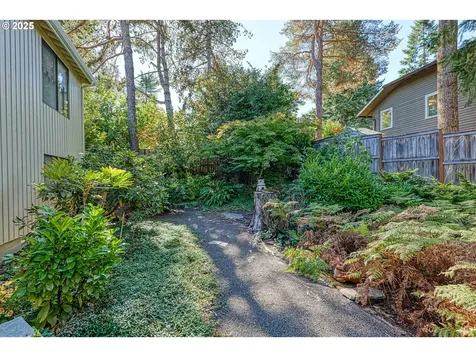 1410 Woodland Terrace Lake Oswego OR 97034