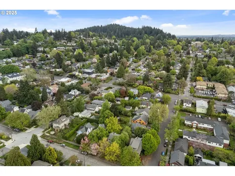 6114 NE Davis Street Portland OR 97213