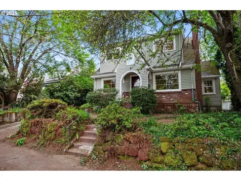 6114 NE Davis Street Portland OR 97213