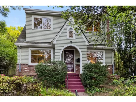 6114 NE Davis Street Portland OR 97213