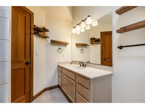 16637 Keasey Road Vernonia OR 97064