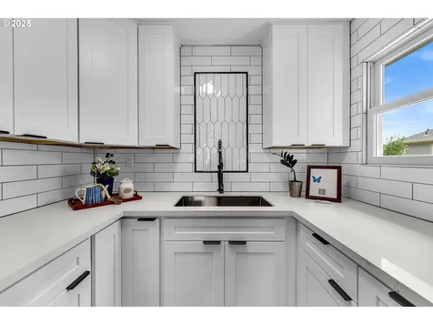 5414 SE 97th Avenue Portland OR 97266