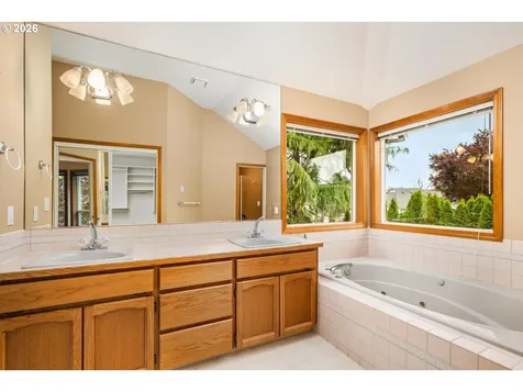 4240 SE Jennifer Court Troutdale OR 97060