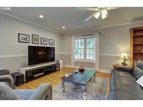 18410 S Greenview Drive Oregon City OR 97045