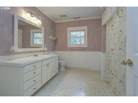 18410 S Greenview Drive Oregon City OR 97045