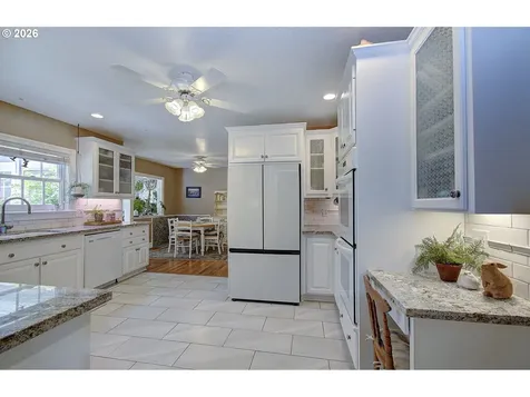 18410 S Greenview Drive Oregon City OR 97045