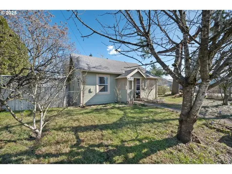 6534 SE 72nd Avenue Portland OR 97206