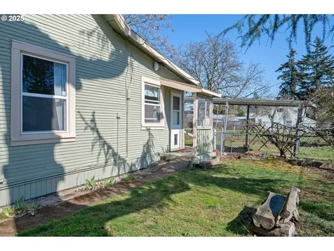 6534 SE 72nd Avenue Portland OR 97206
