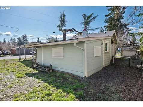 6534 SE 72nd Avenue Portland OR 97206