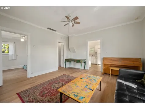 6534 SE 72nd Avenue Portland OR 97206