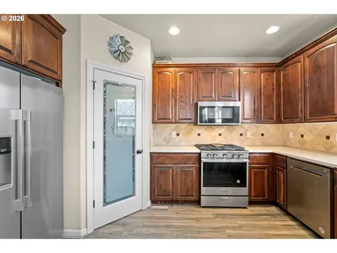 14707 Sugarpine Street Oregon City OR 97045