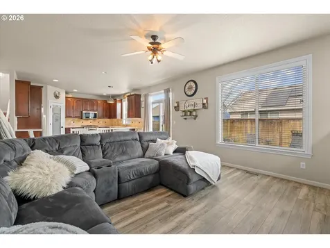 14707 Sugarpine Street Oregon City OR 97045