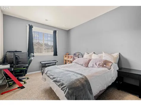 14707 Sugarpine Street Oregon City OR 97045