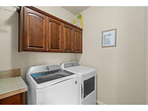 14707 Sugarpine Street Oregon City OR 97045