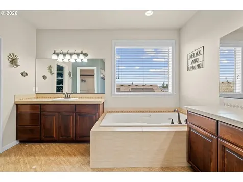 14707 Sugarpine Street Oregon City OR 97045
