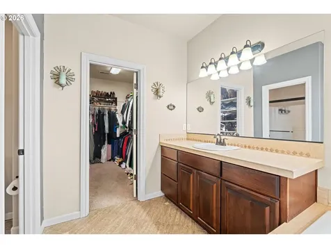14707 Sugarpine Street Oregon City OR 97045