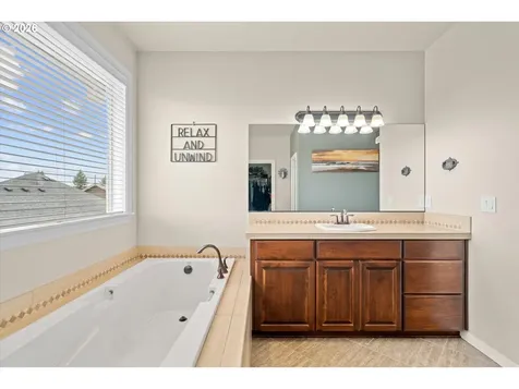 14707 Sugarpine Street Oregon City OR 97045