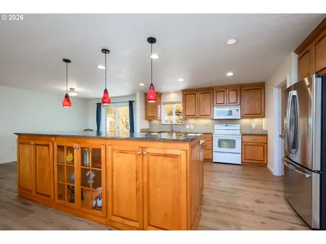1220 NE Cambrian Court Roseburg OR 97470
