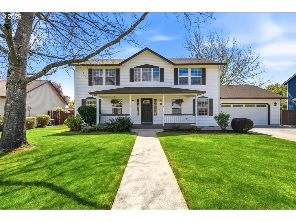 744 E Heritage Loop La Center WA 98629
