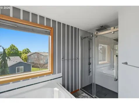 744 E Heritage Loop La Center WA 98629