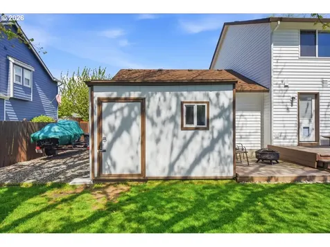 744 E Heritage Loop La Center WA 98629