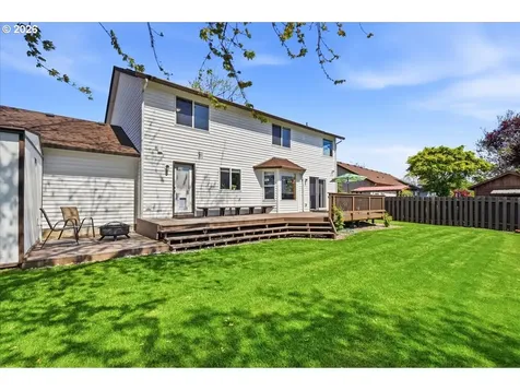 744 E Heritage Loop La Center WA 98629