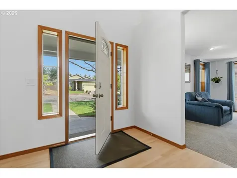 744 E Heritage Loop La Center WA 98629