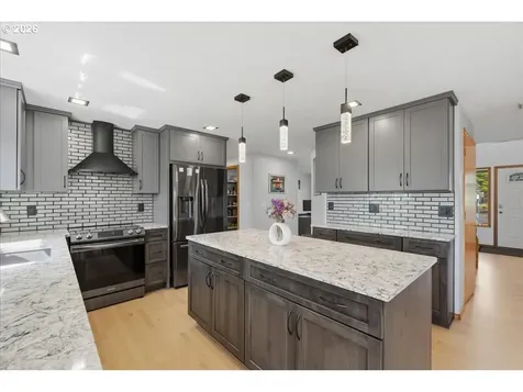 744 E Heritage Loop La Center WA 98629