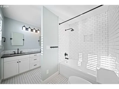 2015 NW 44th Avenue Camas WA 98607