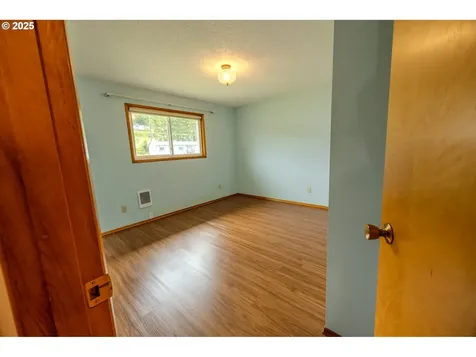 745 N 8th Street Lakeside OR 97449