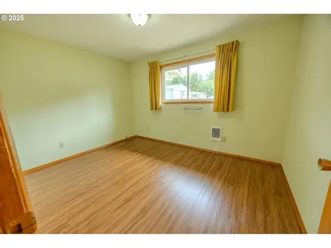 745 N 8th Street Lakeside OR 97449