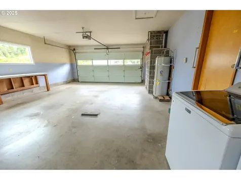 745 N 8th Street Lakeside OR 97449