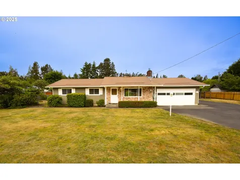 745 N 8th Street Lakeside OR 97449