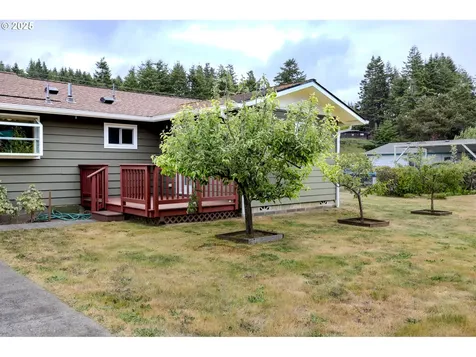 745 N 8th Street Lakeside OR 97449