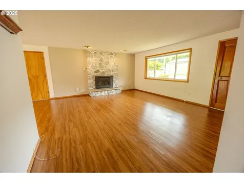 745 N 8th Street Lakeside OR 97449