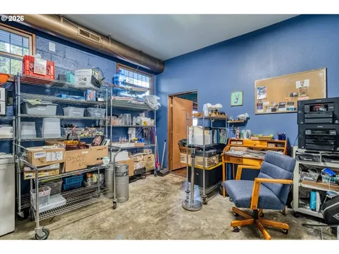 941 W 3rd Avenue Eugene OR 97402