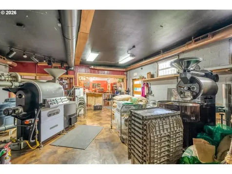 941 W 3rd Avenue Eugene OR 97402