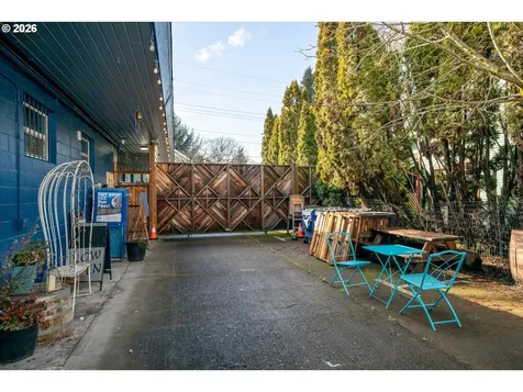 941 W 3rd Avenue Eugene OR 97402