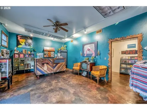 941 W 3rd Avenue Eugene OR 97402