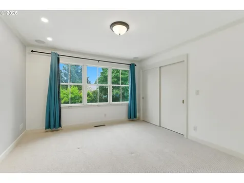 3860 SW 75th Avenue Portland OR 97225