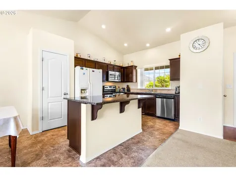 3090 Reed Avenue Woodburn OR 97071